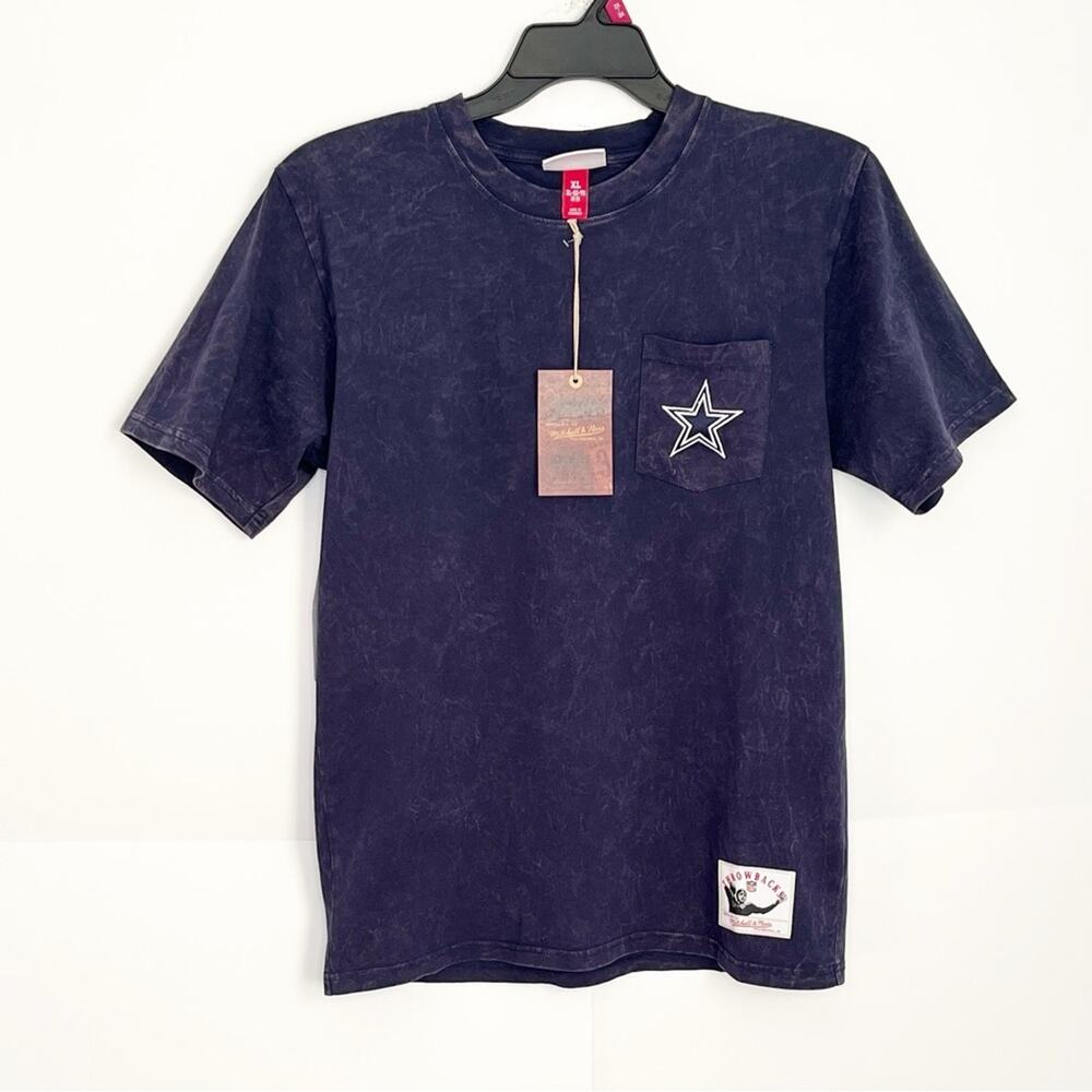 Boys Mitchell & Ness NFL Dallas Cowboys T Shirt Size XL (18/20)